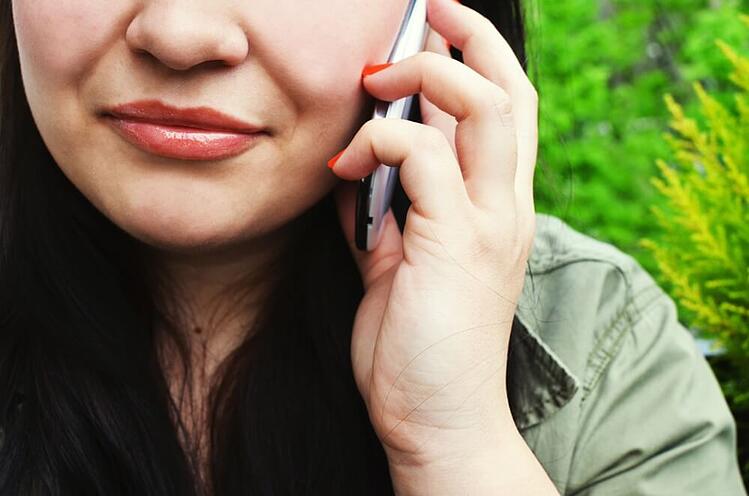 girl-on-phone.jpg